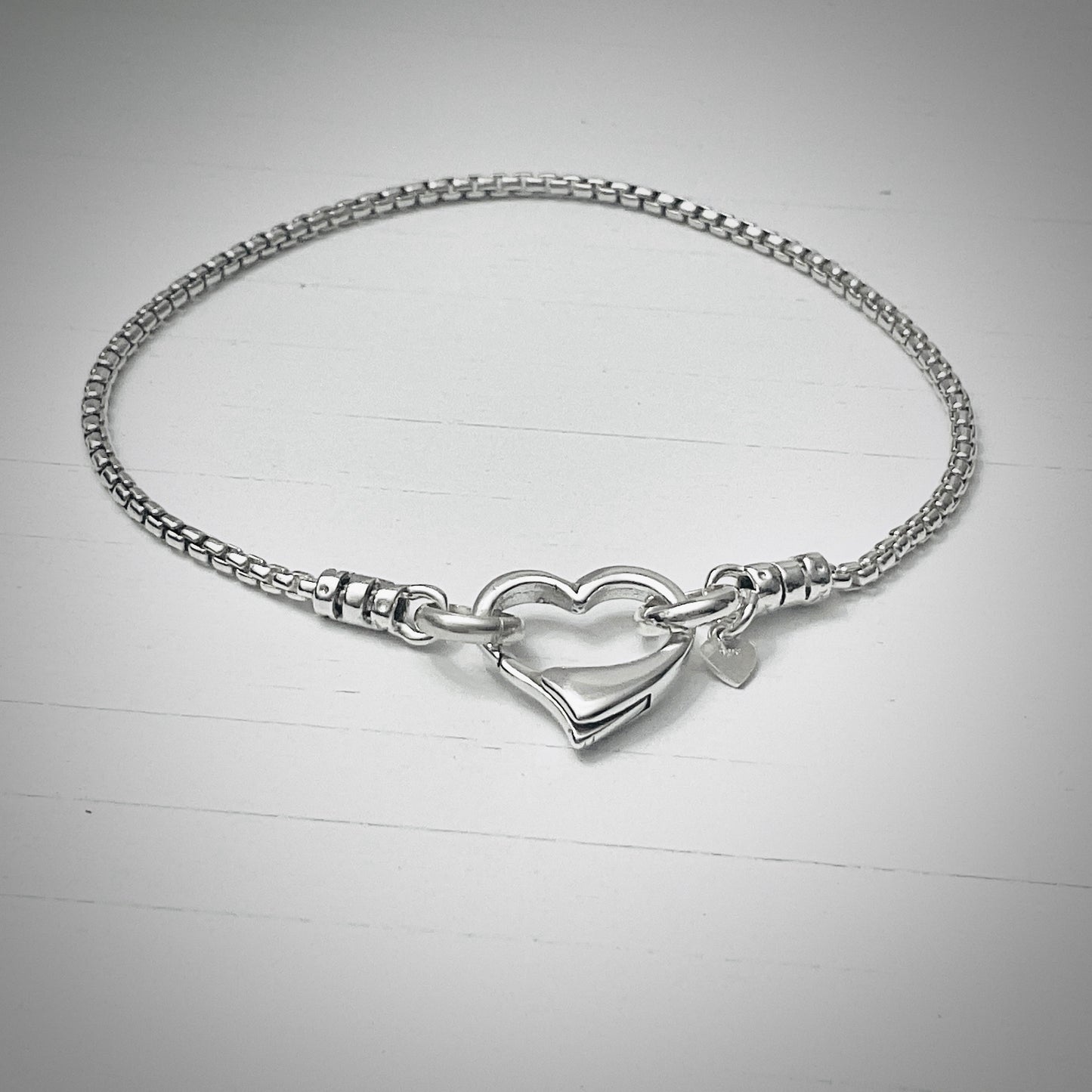 Open Heart Clasp Round Box Chain Bracelet in Sterling Silver, 1.8mm