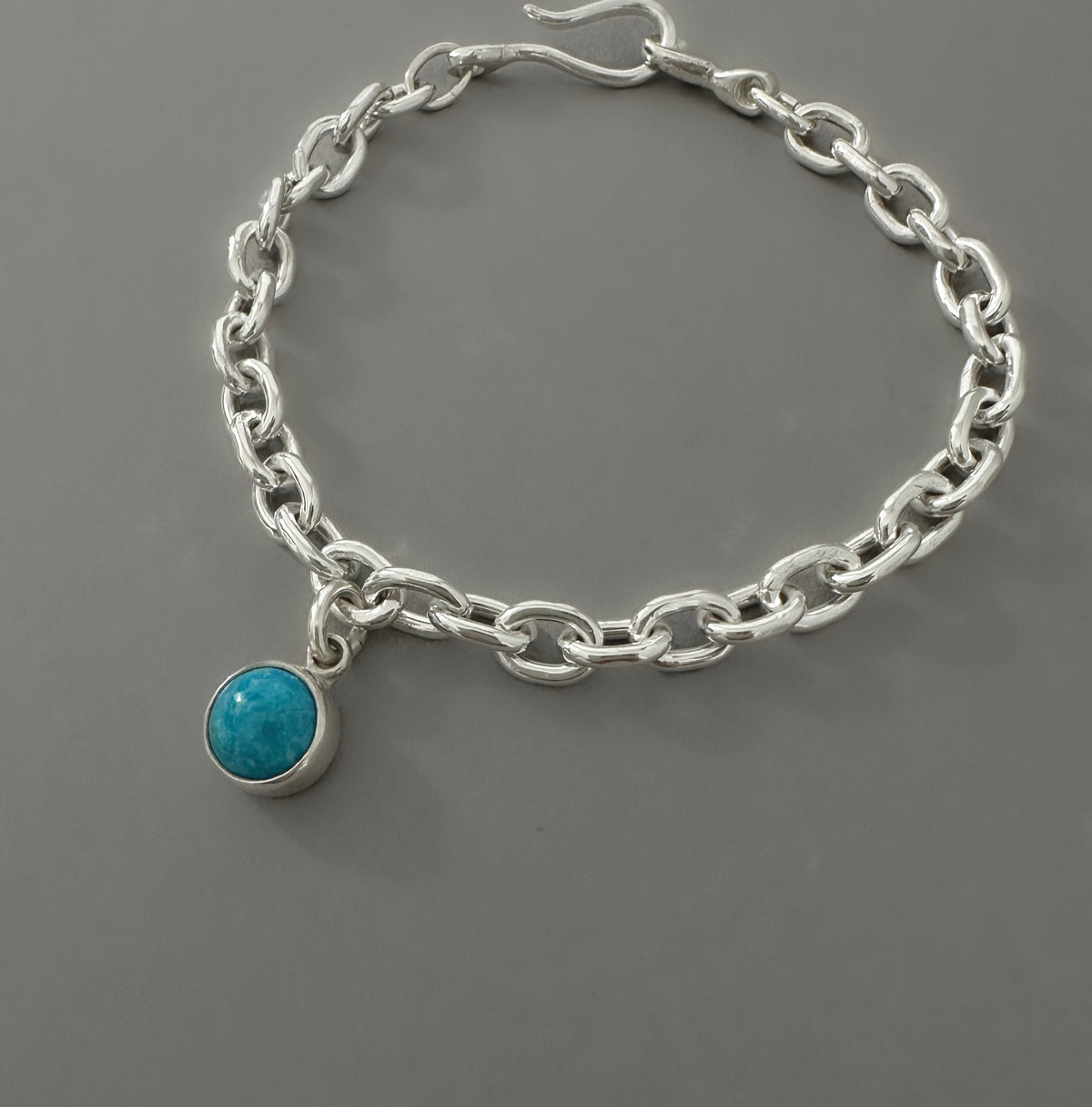 Handcrafted Sterling Silver Cable Chain Bracelet | Kingman Turquoise Charm