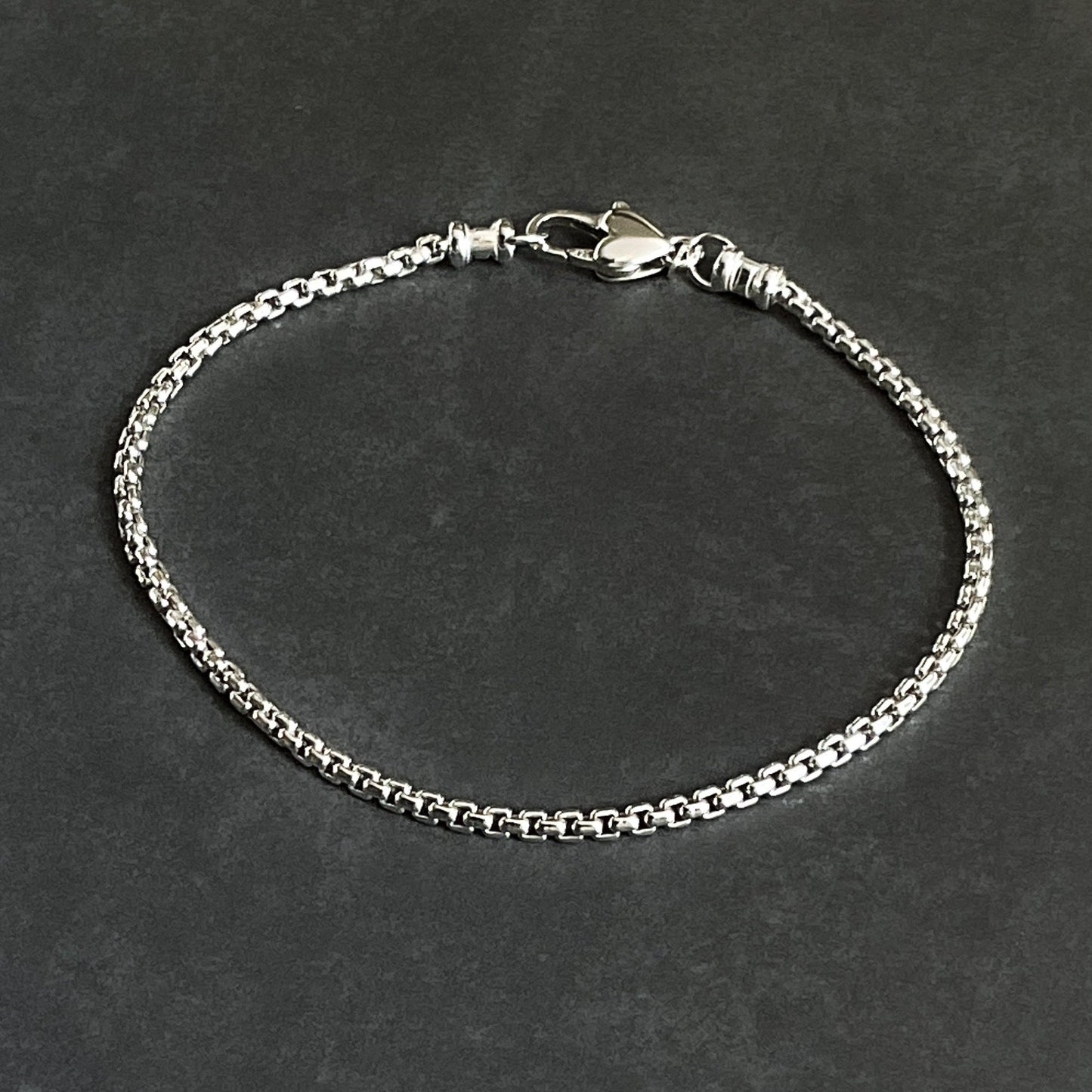 sterling silver smooth rounded box chain bracelet 2.5mm width with a heart clasp