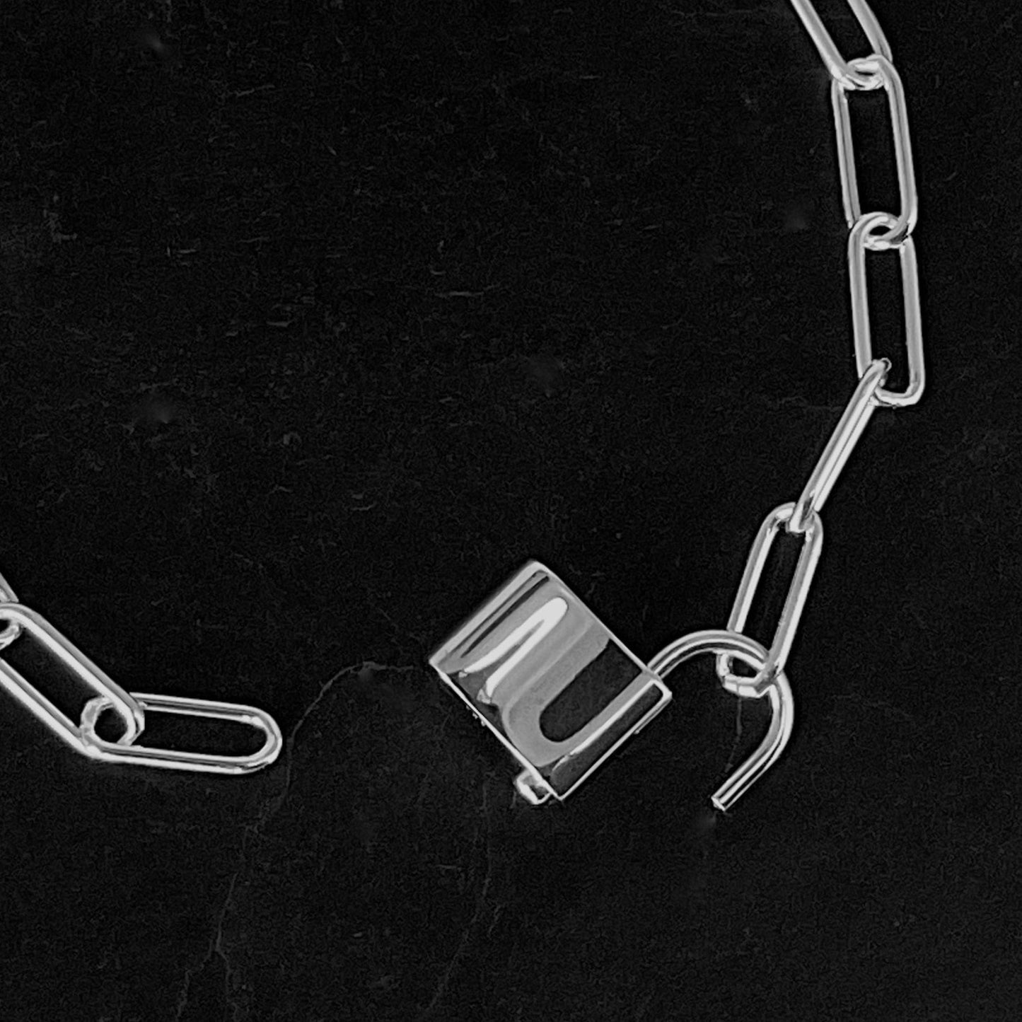 Padlock Bracelet in Sterling Silver, 4.3mm