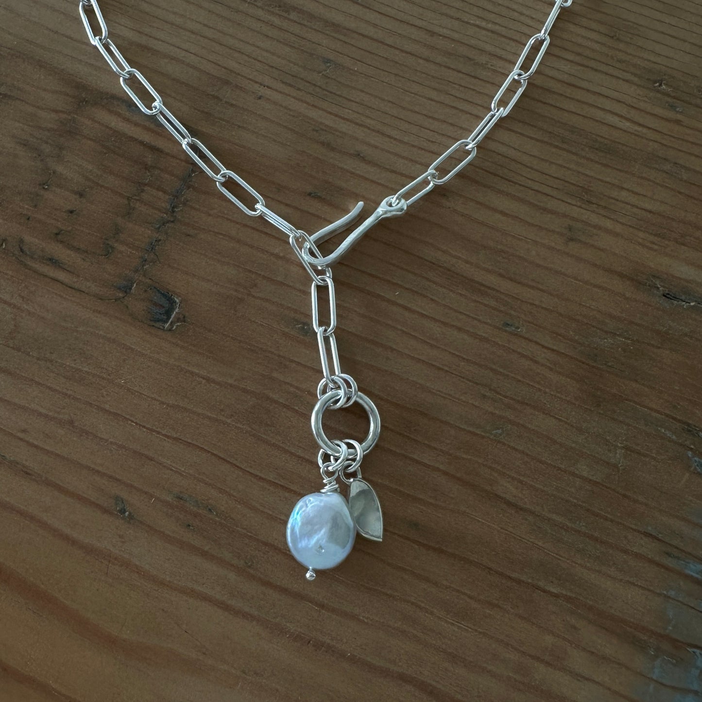 Sterling Silver Paperclip Chain Necklace | Gray Pearl & Leaf Charm | Front Hook Closure